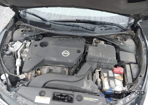 2015 Nissan Altima 2.5 S из США, поврежденный, VIN 1N4AL3AP4FC193050